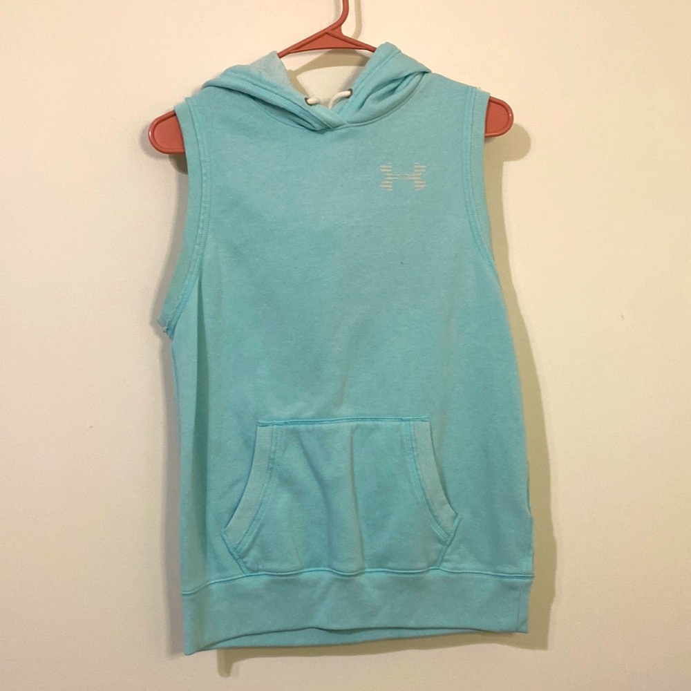 Underarmor - Excellent Condition - Sleeveless.
